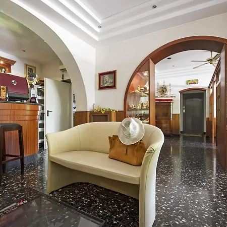 Daria 3* Pietra Ligure