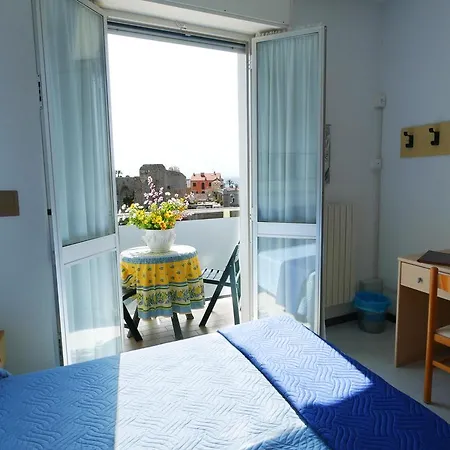 Daria 3* Pietra Ligure